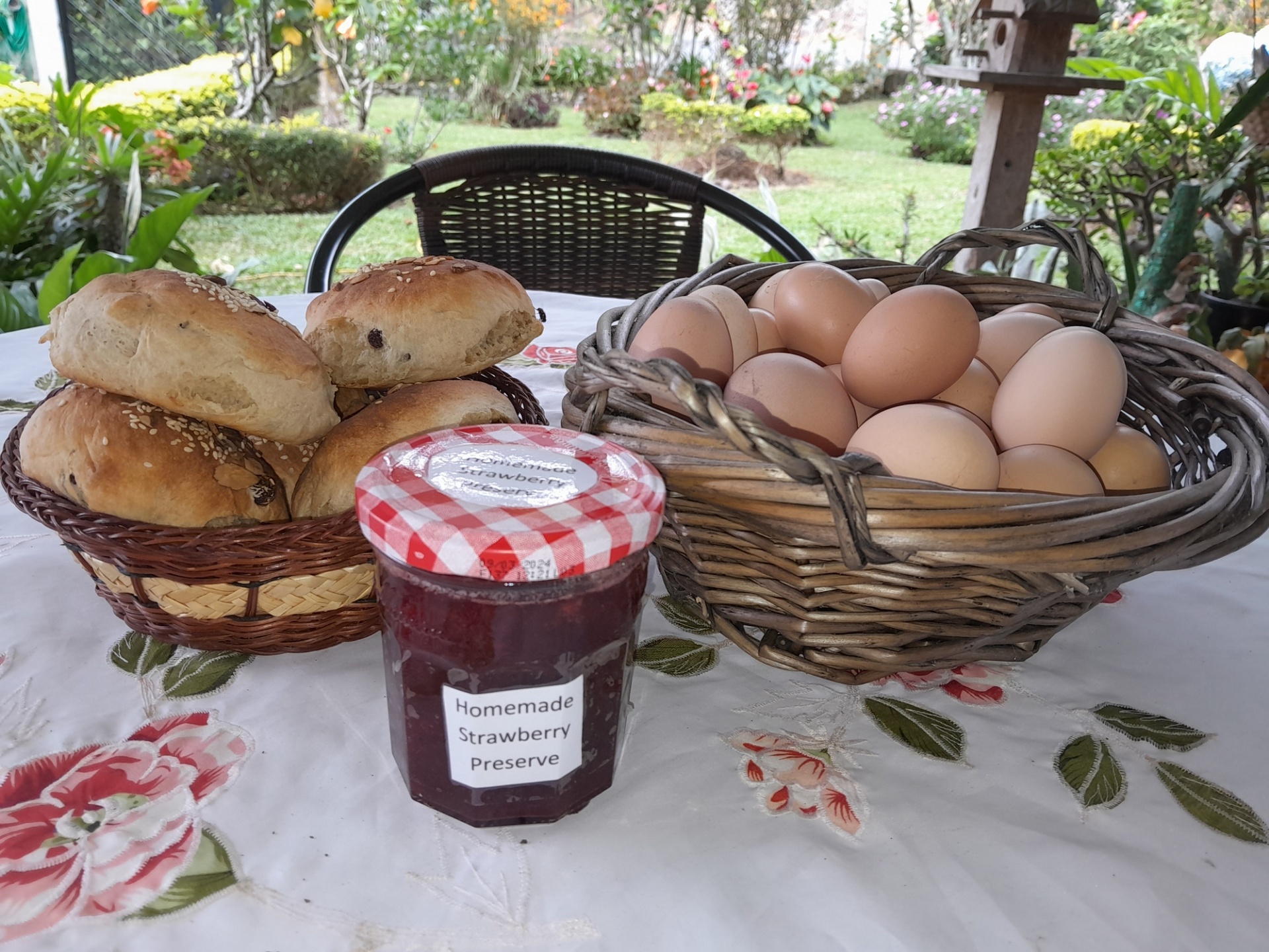 Bread, organic eggs and marmelade. Things we share with our guests.