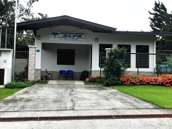 Medical Services in Alto Boquete - Dra. Digna Díaz (Internist)
